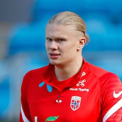 Watch: Erling Haaland limping during Norway training: another injury?