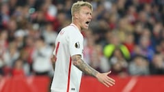 Kjaer: Saving Eriksen was a team effort, I am not a hero