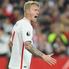 Kjaer: Saving Eriksen was a team effort, I am not a hero