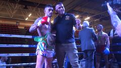 Antonio Orden retiene el título mundial de muay thai ante su público