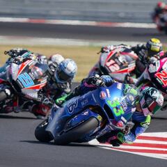 Bastianini gana después de dos banderas rojas por la lluvia