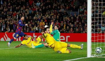 2-0. Leo Messi marcó el segundo gol.