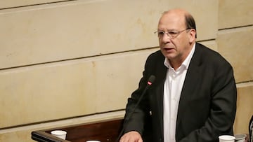 Bogotá. Septiembre 24 de 2025. Las comisiones económicas conjuntas realizan la votación de las ponencias del Presupuesto General de la Nación para 2026.En la foto :Germán Ávila, ministro de Hacienda. (Colprensa - Catalina Olaya)