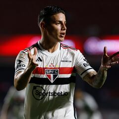 Dorival sobre James: Entender que no volverá a ser lo que era