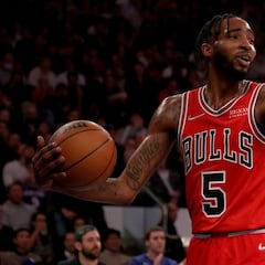 Chicago Bulls' Derrick Jones JR. placed on covid-19 list