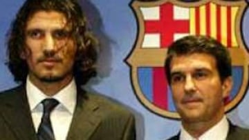 El Barça presenta al turco Rüstü, "fan del Barça desde los siete años"