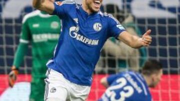 Franco Di Santo celebra el tercer gol.