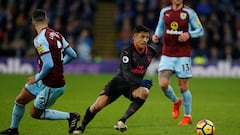 Alexis logra el agónico triunfo de Arsenal gracias a un penal