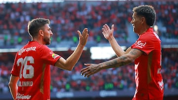 Soccer Football - Liga MX - Toluca v Cruz Azul - Estadio Nemesio Diez, Toluca, Mexico - February 7, 2026 Toluca's Paulinho celebrates scoring their first goal with Nicolas Castro REUTERS/Eloisa Sanchez