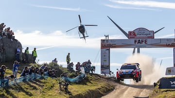 Dani Sordo y Cándido Carrera en el Rally de Portugal 2023.