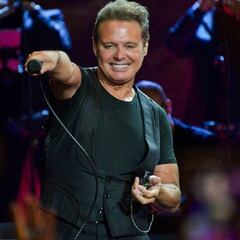 Luis Miguel fue hospitalizado al sufrir una caída
