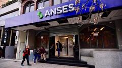 Pago de ANSES a jubilados y pensionados: ¿de cuánto es el aumento en junio de 2020?