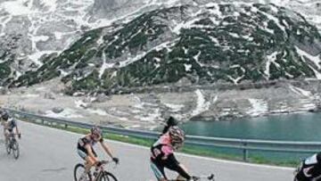 <b>DOLOMITAS. </b>Desde Cerdeña (12 de mayo) hasta Milán (3 de junio) los ciclistas tendrán que pasar del calor del sur al frío de las cimas alpinas.