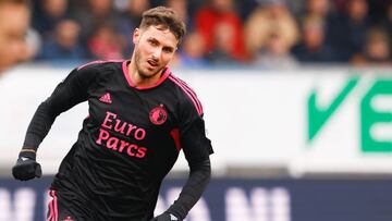 Santiago Giménez logró récord con el Feyenoord