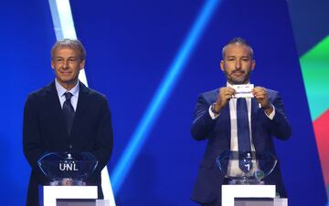 Gianluca Zambrotta y Jurgen Klinsmann.