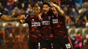 River y Godoy Cruz, en busca de los cuatro de final