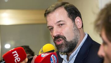 GRAF7581. MADRID (ESPAÑA), 08/02/2018.- Alfonso Reyes, presidente de la ABP, al finalizar la reunión entre la ACB y la Asociación de Jugadores de Baloncesto en el Consejo Superior de Deportes, para tratar sobre la renovación del convenio colectivo. EFE / Rodrigo Jimenez