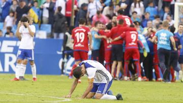 Guillermo Fern&aacute;ndez con el 19 a la espalda.