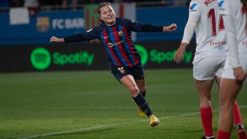 Claudia Pina celebra su gol.