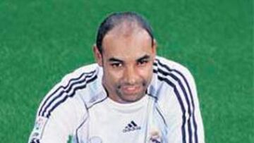 El 66% de sus fichajes han sido defensivos y siempre le fue bien. En el Madrid ya tiene a Cannavaro, Emerson y quiere a Diarra. 88 FichajesContrató a 11 porteros, 26 defensas, 28 medios y sólo 23 delanteros