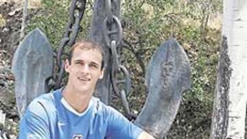 <b>A. López.</b> "Es con el que mejor me llevo de la plantilla, aquí y en la Selección"