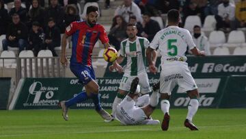 Extremadura y Córdoba, que ya se han visto las caras, comparten puestos de descenso.