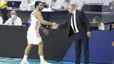 22/11/20 PARTIDO BALONCESTO REAL MADRID BALONCESTO - BAXI MANRESA DESPEDIDA CAMPAZZO PABLO LASO ENTRENADOR