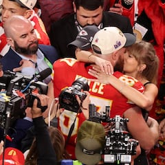Travis Kelce skips AMAs with gf Taylor Swift - this is where he was instead