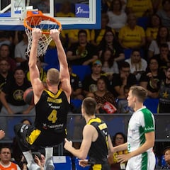 Colton Iverson se marcha de Tenerife para jugar en el Zenit