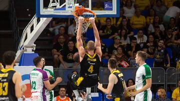 Colton Iverson se marcha de Tenerife para jugar en el Zenit