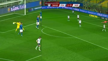 Golazo de Italia en contragolpe de 10" que inicia Donnarumma