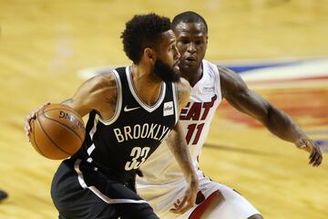 Basketball - NBA Global Games - Brooklyn Nets v Miami Heat - Arena Mexico, Mexico City, Mexico December 9, 2017. Allen Crabbe of Brooklyn Nets and Dion Waiters of Miami Heat  in action. REUTERS/Edgard Garrido