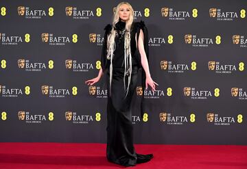 Gwendoline Christie posa en la alfombra roja de los premios BAFTA 2025 celebrados en el Royal Festival Hall del Southbank Centre de Londres.