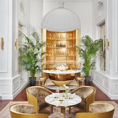 La Marisqueria del Ritz, el nuevo templo marinero para despedir el verano en el corazón de Madrid