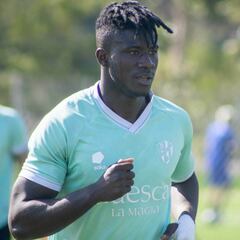Obeng: “Quiero honrar la camiseta del Huesca”