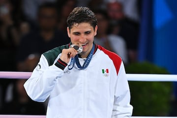 Marco Verde of Mexico during the boxing fight Mens 71kg Final against Asadkhuja Muydinkhujaev of Uzbekistan as part of of the Olympic Games Paris 2024 at North Paris Arena on August 09, 2024 in Paris, France