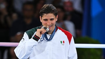 Marco Verde of Mexico during the boxing fight Mens 71kg Final against Asadkhuja Muydinkhujaev of Uzbekistan as part of of the Olympic Games Paris 2024 at North Paris Arena on August 09, 2024 in Paris, France