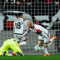 ¡Álvaro obra el milagro!