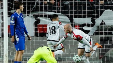 ¡Álvaro obra el milagro!