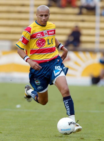 El 'Bofo' al igual que Navia, estuvo dos temporadas con Morelia, en las que mojó en 10 ocasiones.