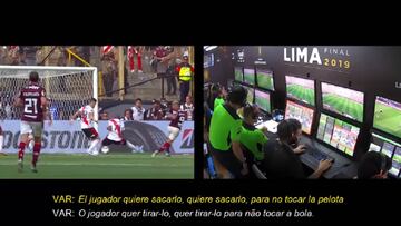 La CONMEBOL hace oficiales las revisiones de VAR: por qué no hubo penal de De la Cruz