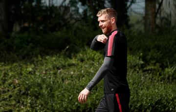 Mertesacker.