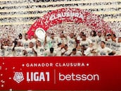 Universitario, triple corona