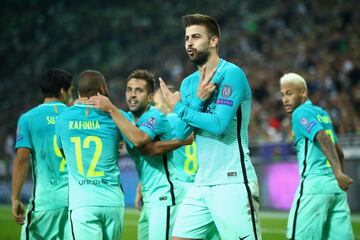 Gerard Pique celebrando el gol 1-2