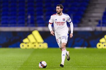 On loan at Olympique Lyon from Juventus.