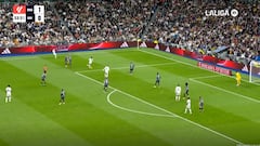 Y 16 meses después Vinicius se cobró la venganza: se fue directo a por él en el 2-0