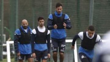 Celso Borges entrena con el Deportivo. 