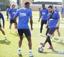Messi se entrena con el grupo y apunta a Dortmund