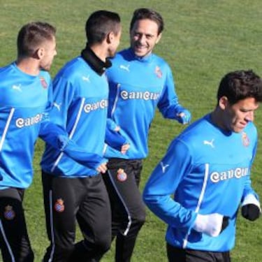 La reacción debe ser Real