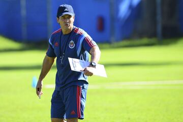 Debutó con las Chivas, un escalón que le permitió llegar hasta el viejo continente.